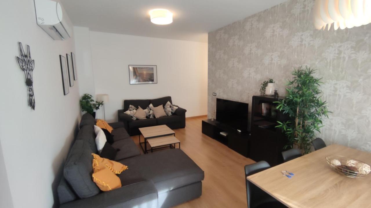 Unique Apartment In Malaga City Center With Pool Buitenkant foto