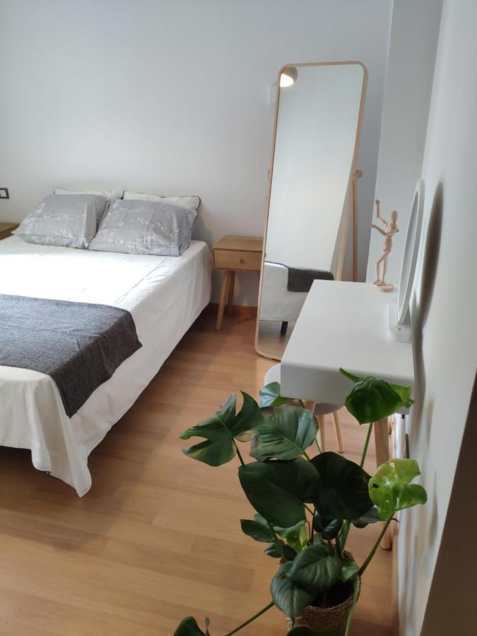 Unique Apartment In Malaga City Center With Pool Buitenkant foto