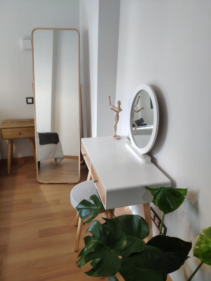 Unique Apartment In Malaga City Center With Pool Buitenkant foto